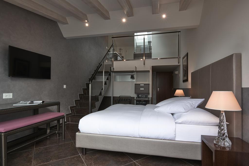 Hotel D'allèves